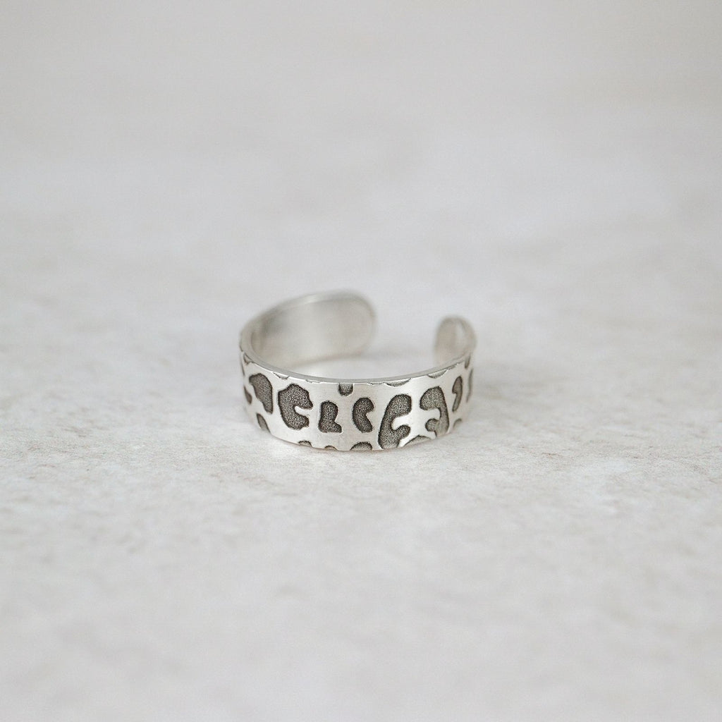 Sterling Silver Leopard Print Toe Ring