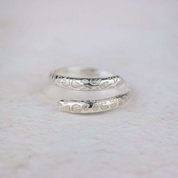 Sterling Silver Leopard Print Wrap Around Thumb Ring